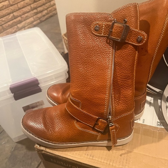 Ugg Brand Andra Style Mid-Calf Leather And Shearling Side Boot Size M - Picture 1 of 12